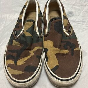 Camo slip on Vans